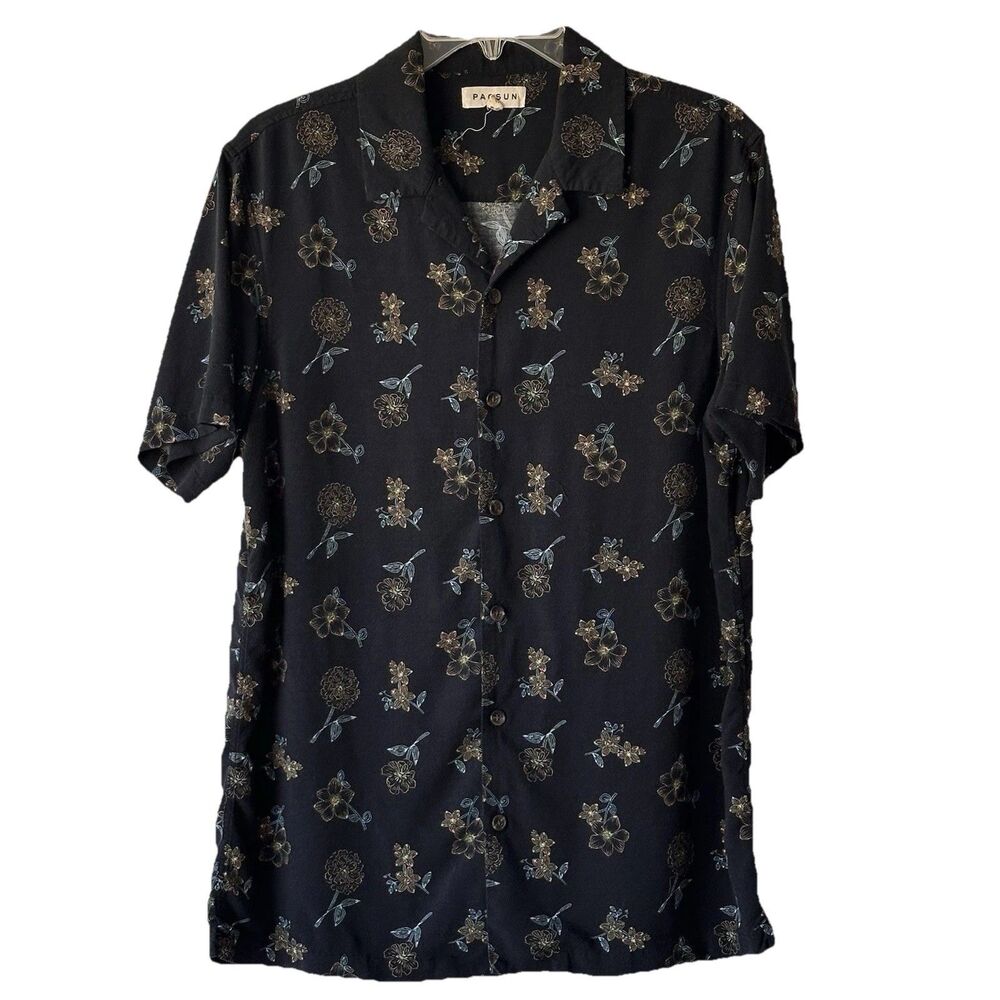 PacSun Black and Floral Short Sleeved Button Up Shirt Collared Men's Size M